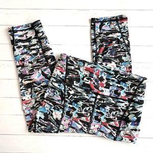 Lululemon Break Free Crop Culture Clash